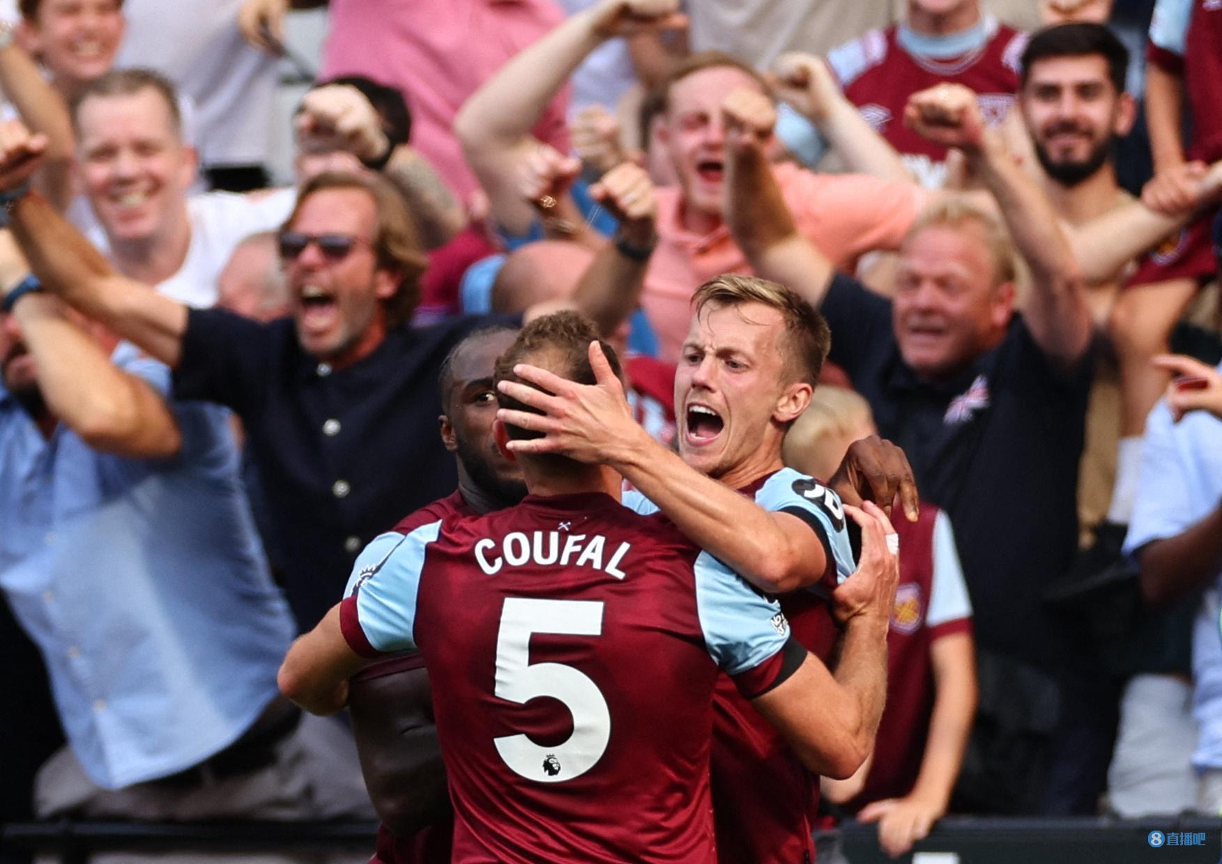 有一位中场 有一位中场