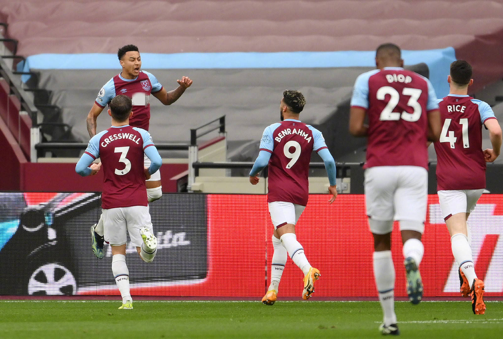 在他的指导 在他的指导